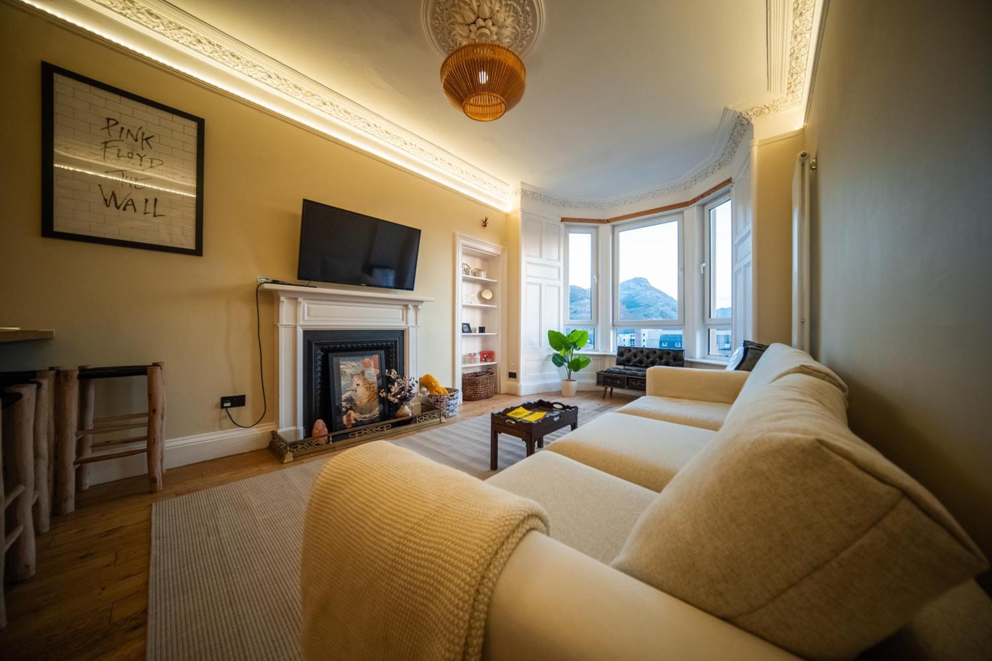 Spacious Flat, Close To The City Centre With Scenic Views Edinburgh Exterior photo